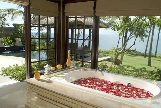 Ayana Bali - Ocean front villa bath room