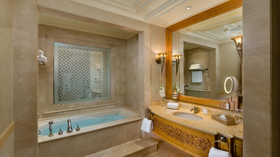 Emirates Palace - przykładowa łazienka